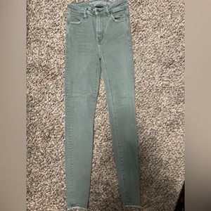 American eagle high waisted skinny jeans. Army green, size: 0